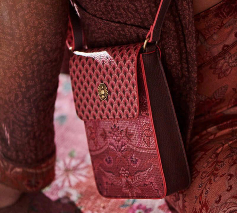 Phone bag Kyoto Festival Dark Pink PIP STUDIO